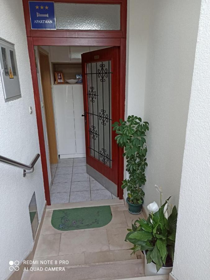 Apartman Robertino 1966 Makarska Exterior foto
